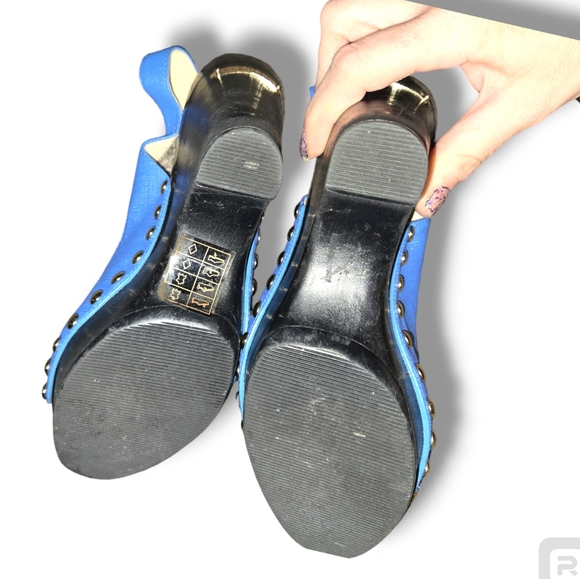 Michael Kors blue and black slingback wedges with gold MK Logo hardware size 6M - Picture 7 of 8